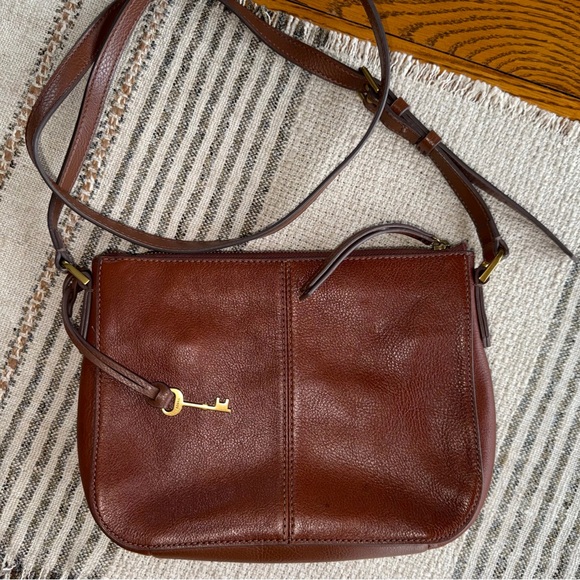 Fossil Farrah Leather Crossbody Bag Brown Like New - Picture 3 of 10